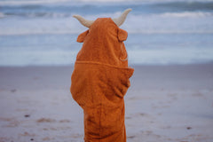 Yikes Twins hooded towel features a robe-style pocket for easy closure.