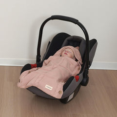 YIXPOH swaddle side openings illustrate quick nighttime diaper changes.