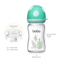 YOHKOH Level 1 slow-flow nipple detail for controlled feeding pace.