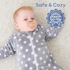 Yoofoss cozy fleece texture highlights soft, breathable warmth for baby.