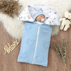 Inner cotton liner in Yoolhamy swaddle adds warmth and plush comfort