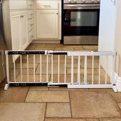 YORWHIN gate folded flat for easy storage and travel