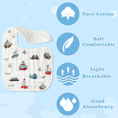 Zainpe boat-pattern bib absorbs liquids, helping keep skin dry.