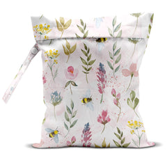 zcyxuuw Wet Bag front view with handle for easy carrying and hanging during travel
