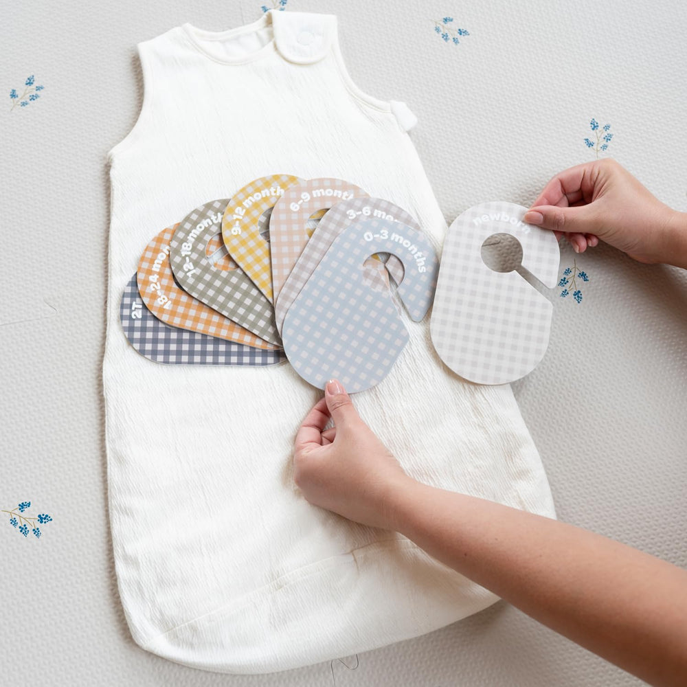 3 Sprouts durable materials ensure long-lasting baby wardrobe organization.