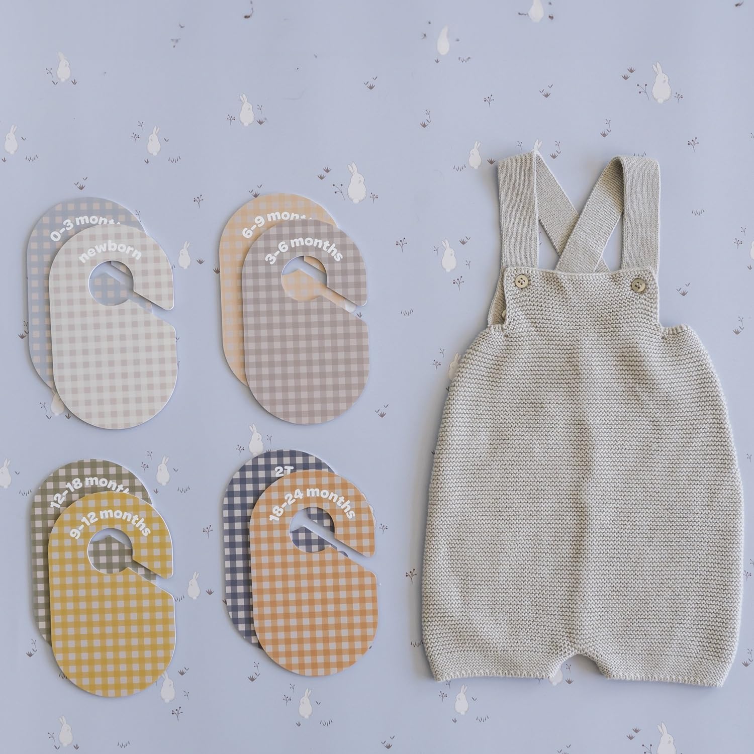 3 Sprouts gender-neutral gingham design suits boy, girl, or neutral nurseries.