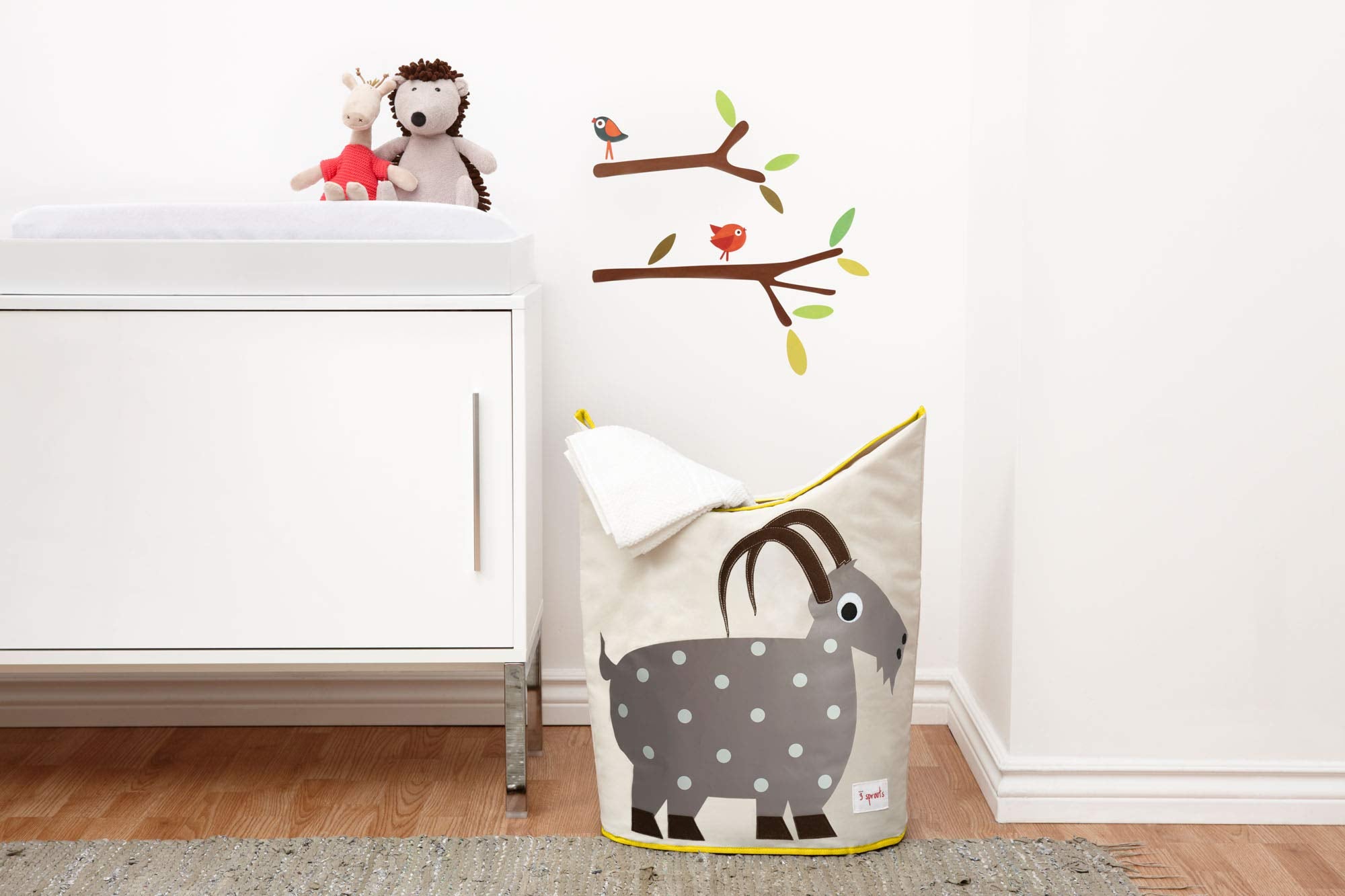 3 Sprouts large-capacity storage bin keeps baby blankets and toys organized