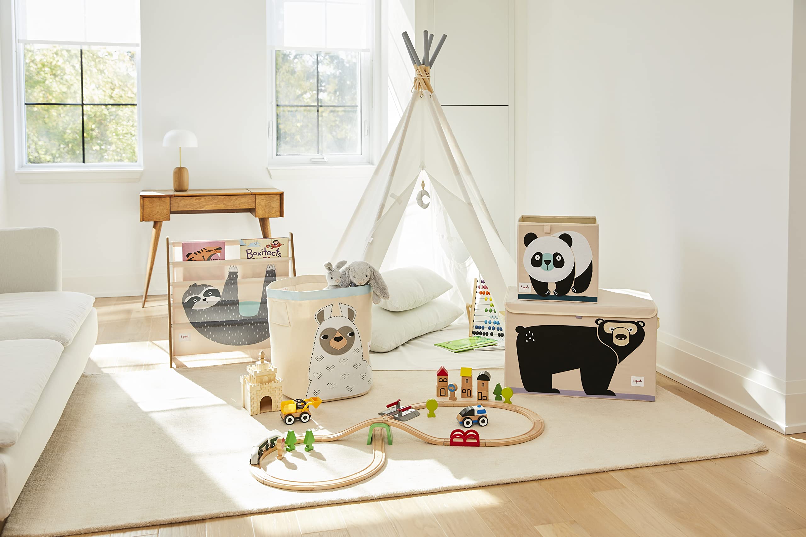 3 Sprouts bear-design fabric adds playful decor while keeping items neatly stored.