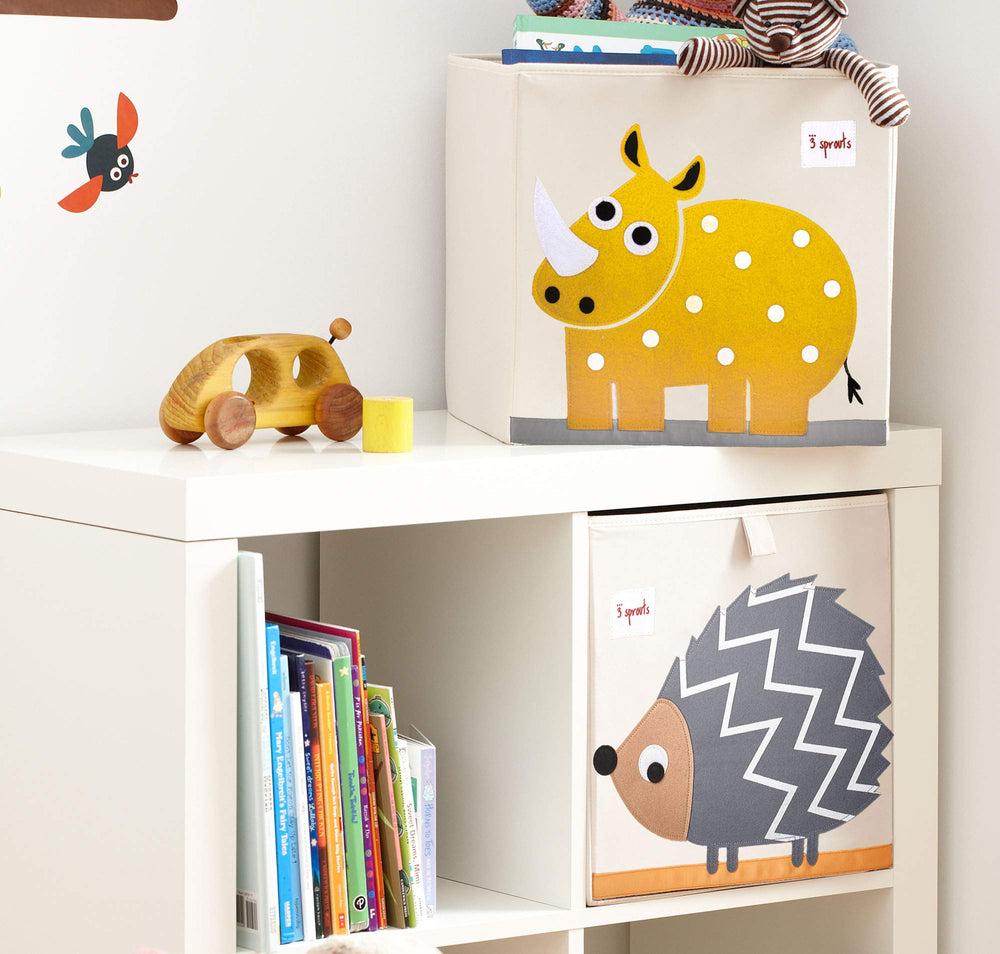 3 Sprouts easy-grip-handles image highlights accessible storage for kids' rooms and quick cleanup.