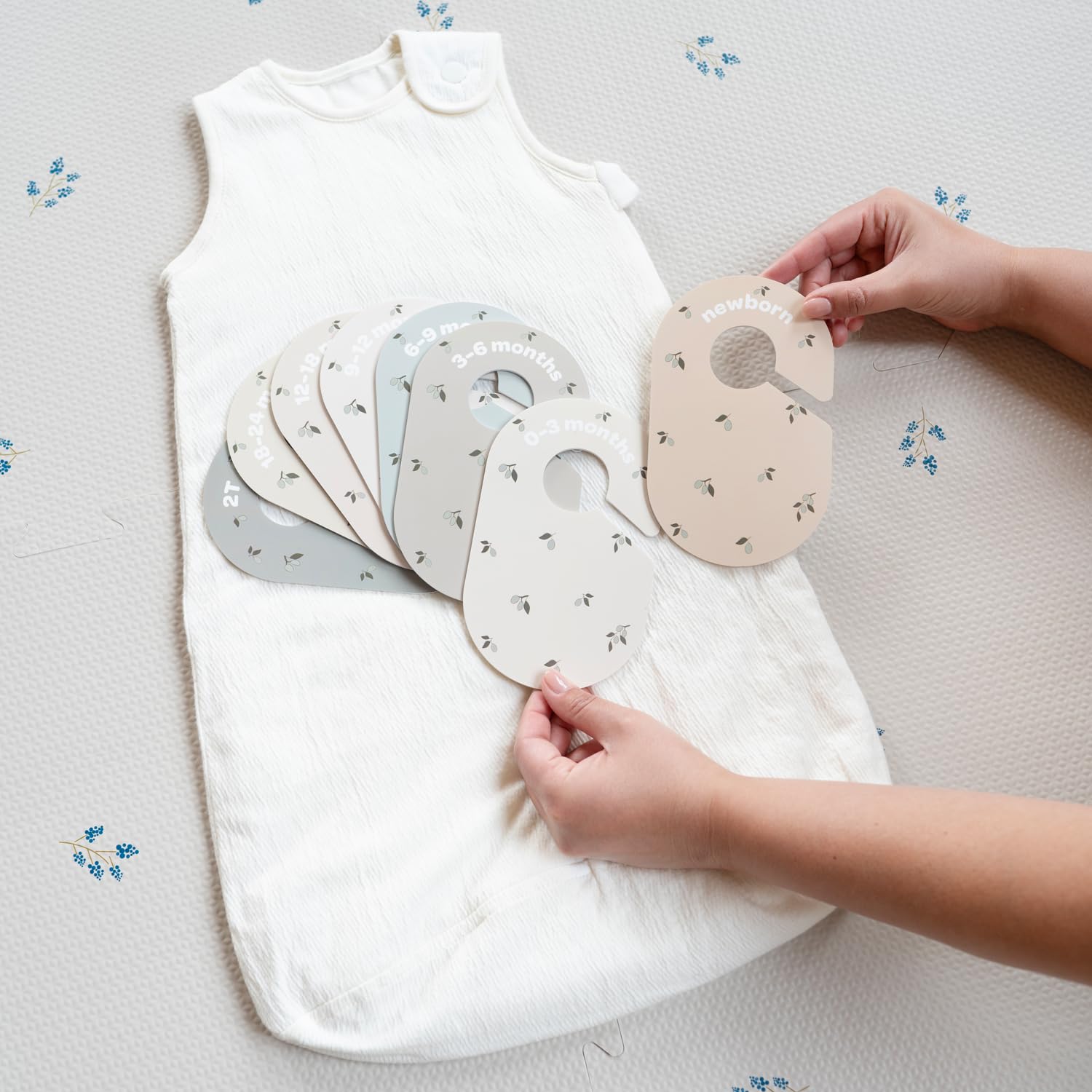 3 Sprouts double-sided visibility makes outfit selection quick