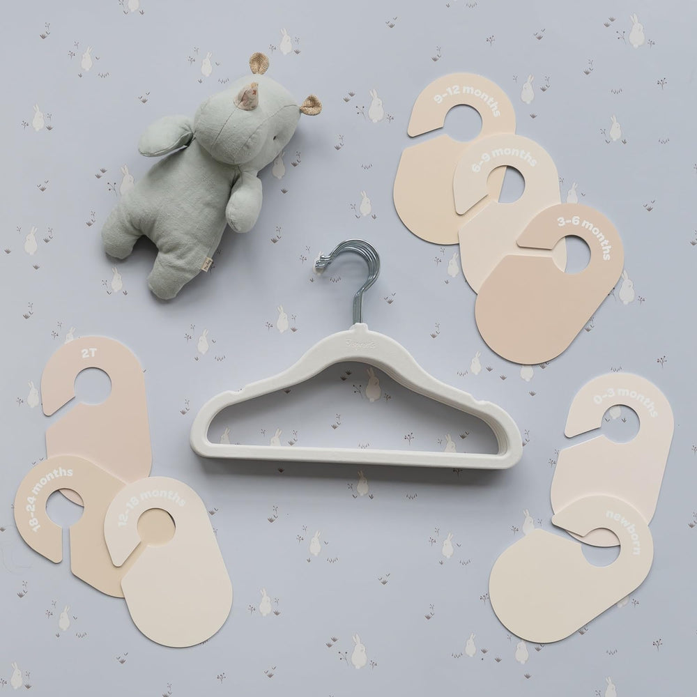 3 Sprouts toddler clothes dividers keep growth-ready selections accessible.