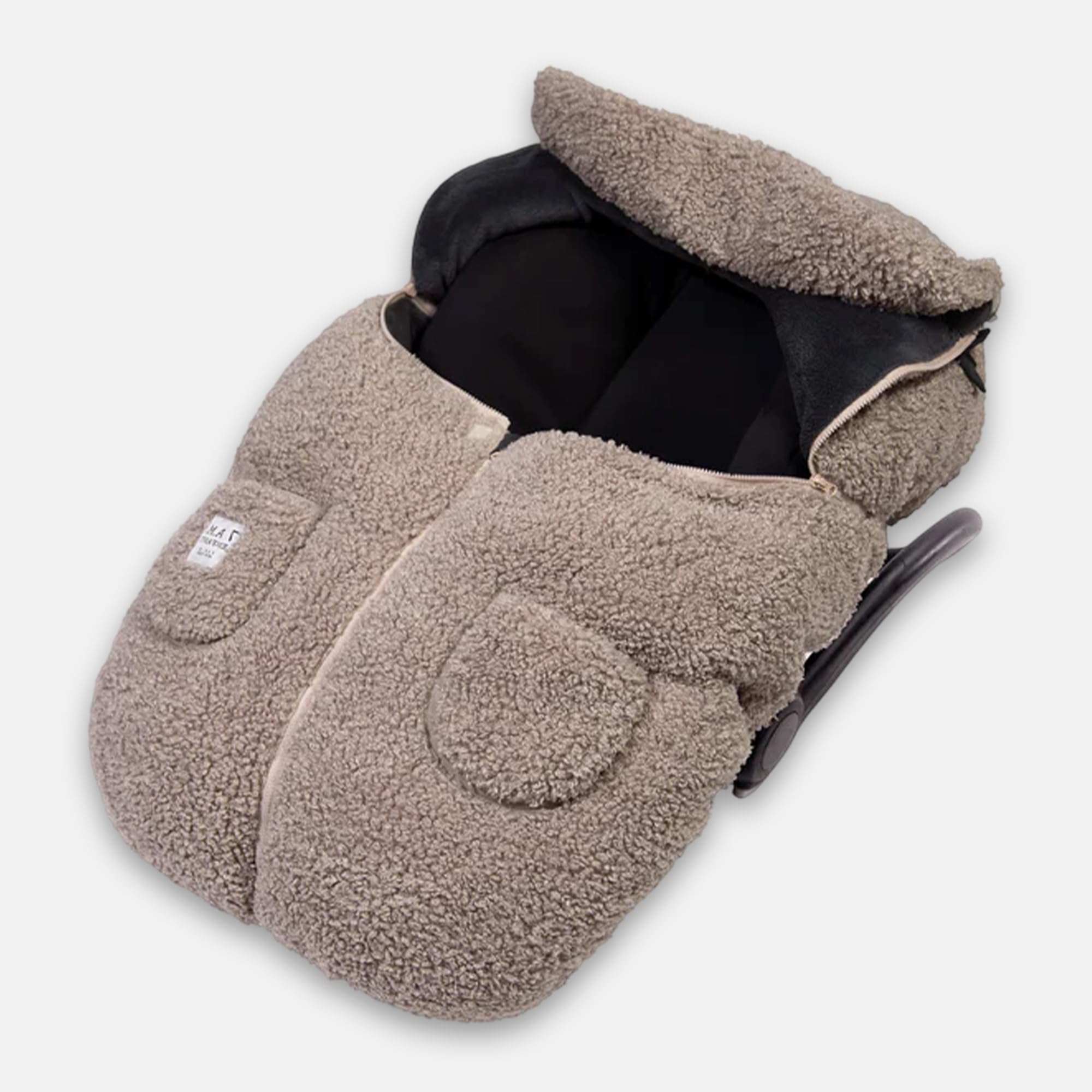 7AM Enfant Cocoon zipper access for quick baby checks