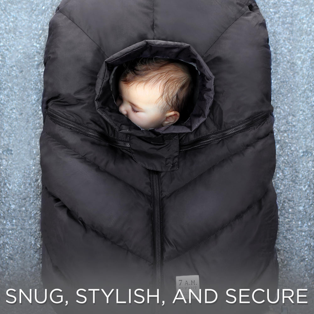 7AM Enfant Cocoon Pine breathable fabric supports comfortable car rides.