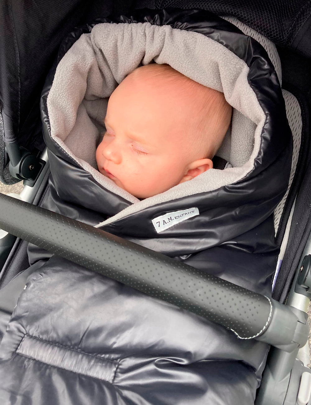 7AM Enfant Nido adjustable wrap with hook-and-loop closure
