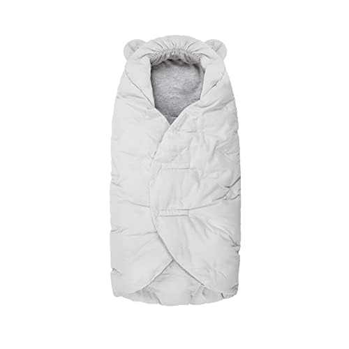 7 A.M. Enfant Nido quilted cover with hooded plush lining for car seat warmth.