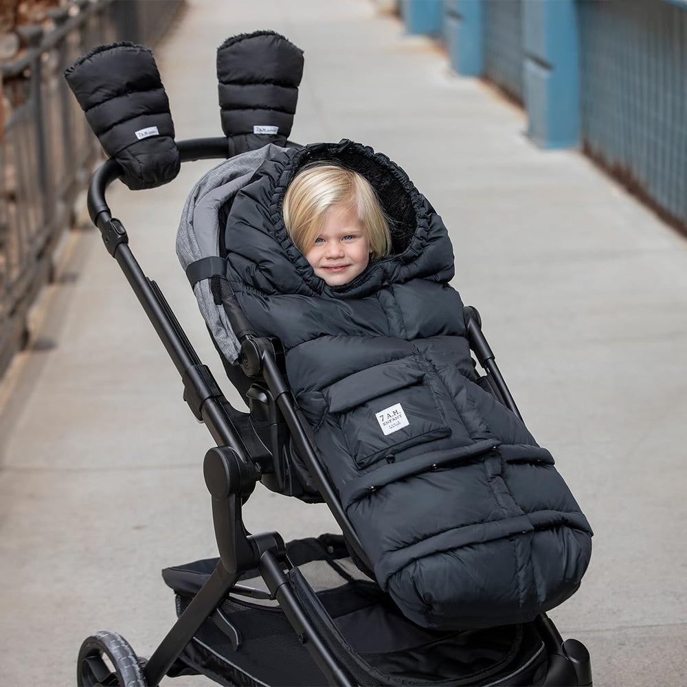7AM Enfant hooded blanket demonstrating ergonomic hood for warmth