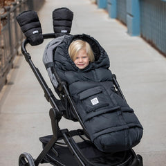 7AM Enfant hooded blanket demonstrating ergonomic hood for warmth
