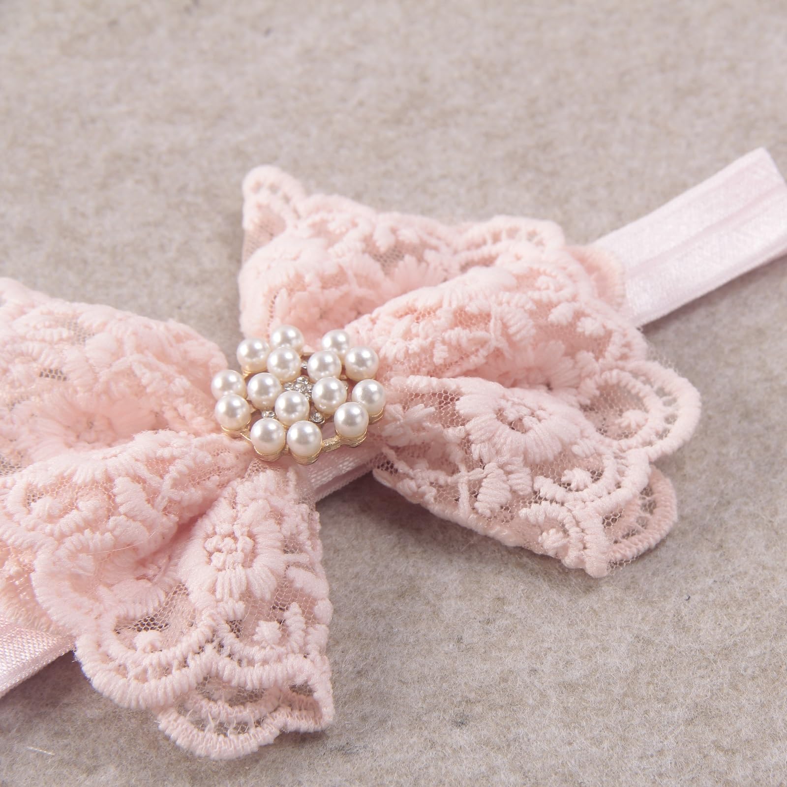 Nishine baby shower photo prop setup with headbands