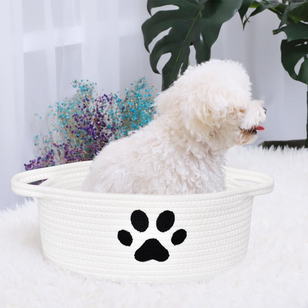 ABenkle cotton rope toy-storage basket keeps nurseries tidy