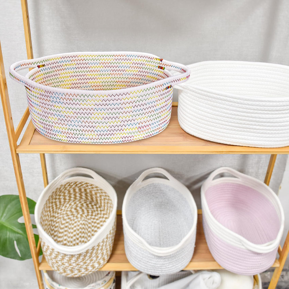 ABenkle gift basket with handles is great for gifting.
