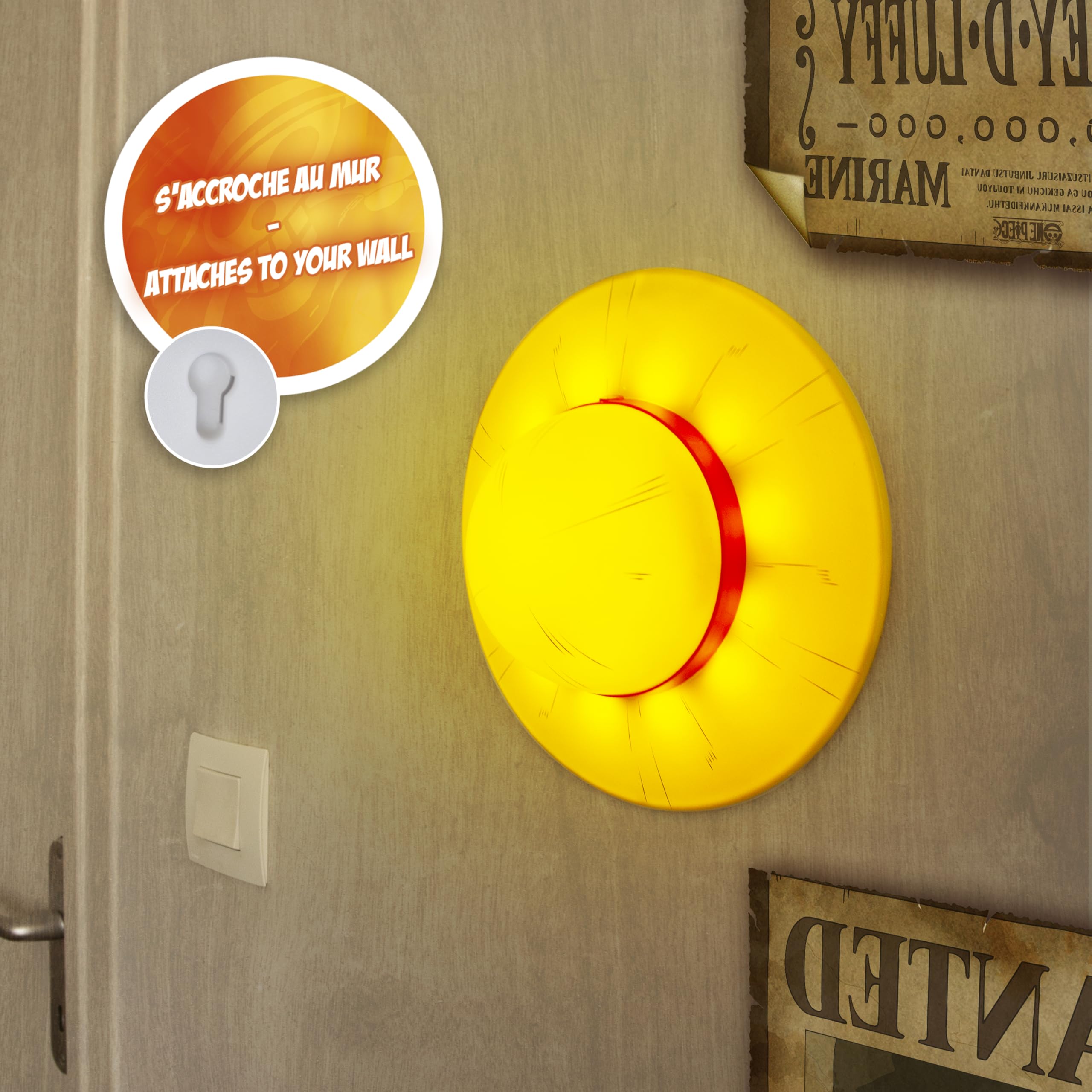 ABYSTYLE One Piece Straw Hat Lamp soft illumination for cozy evenings.