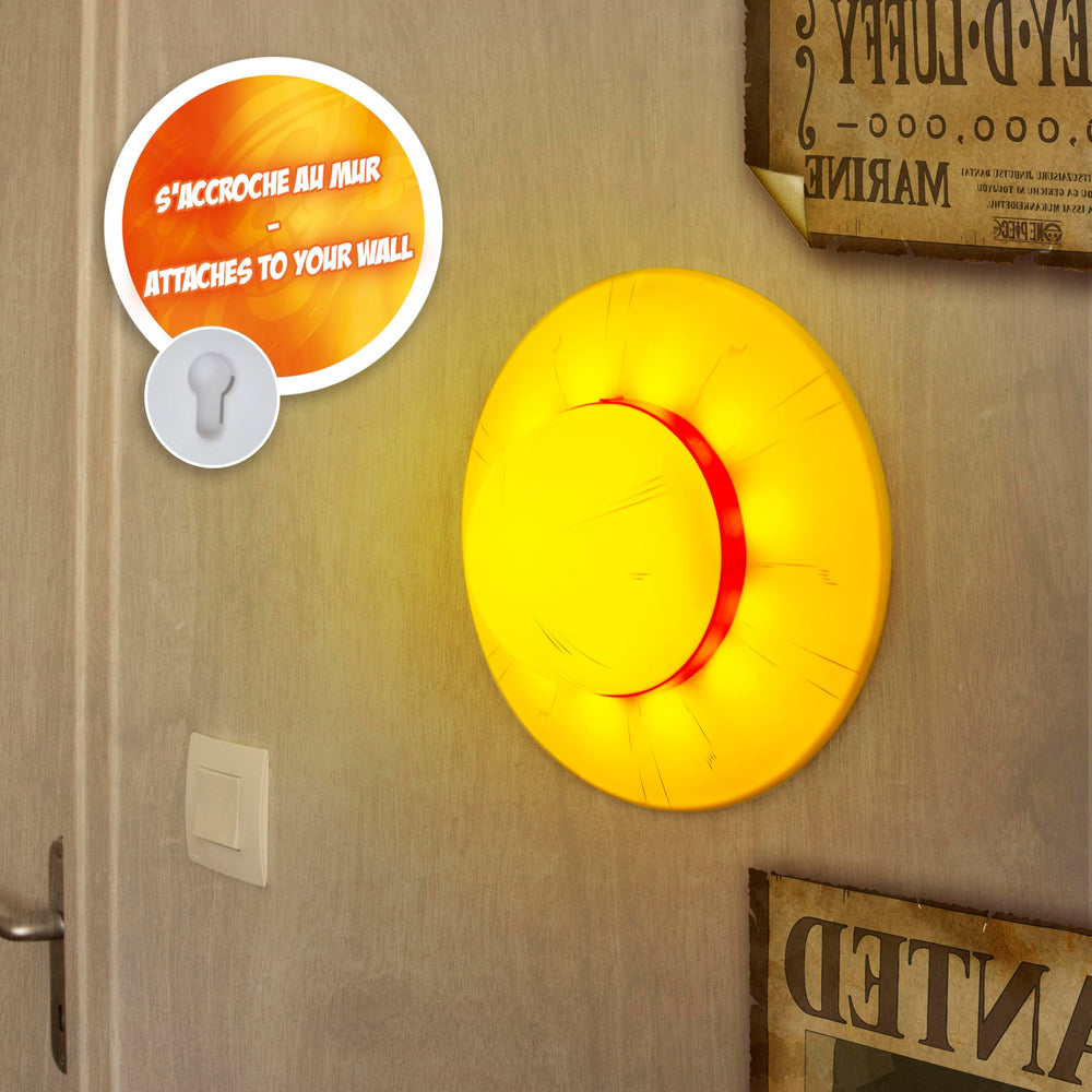 ABYSTYLE One Piece Straw Hat Lamp soft illumination for cozy evenings.