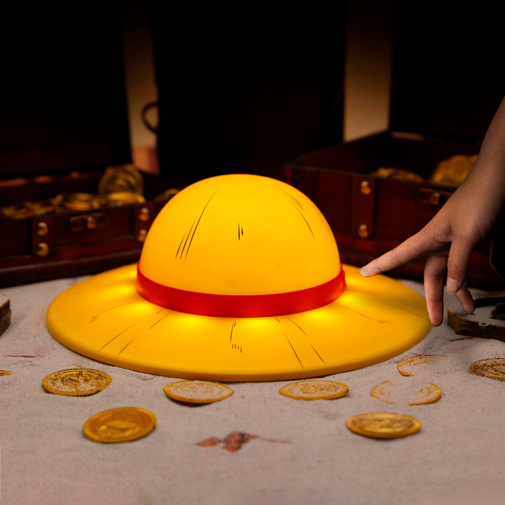 ABYSTYLE One Piece Lamp suitable for desk, shelf, or bedside table.