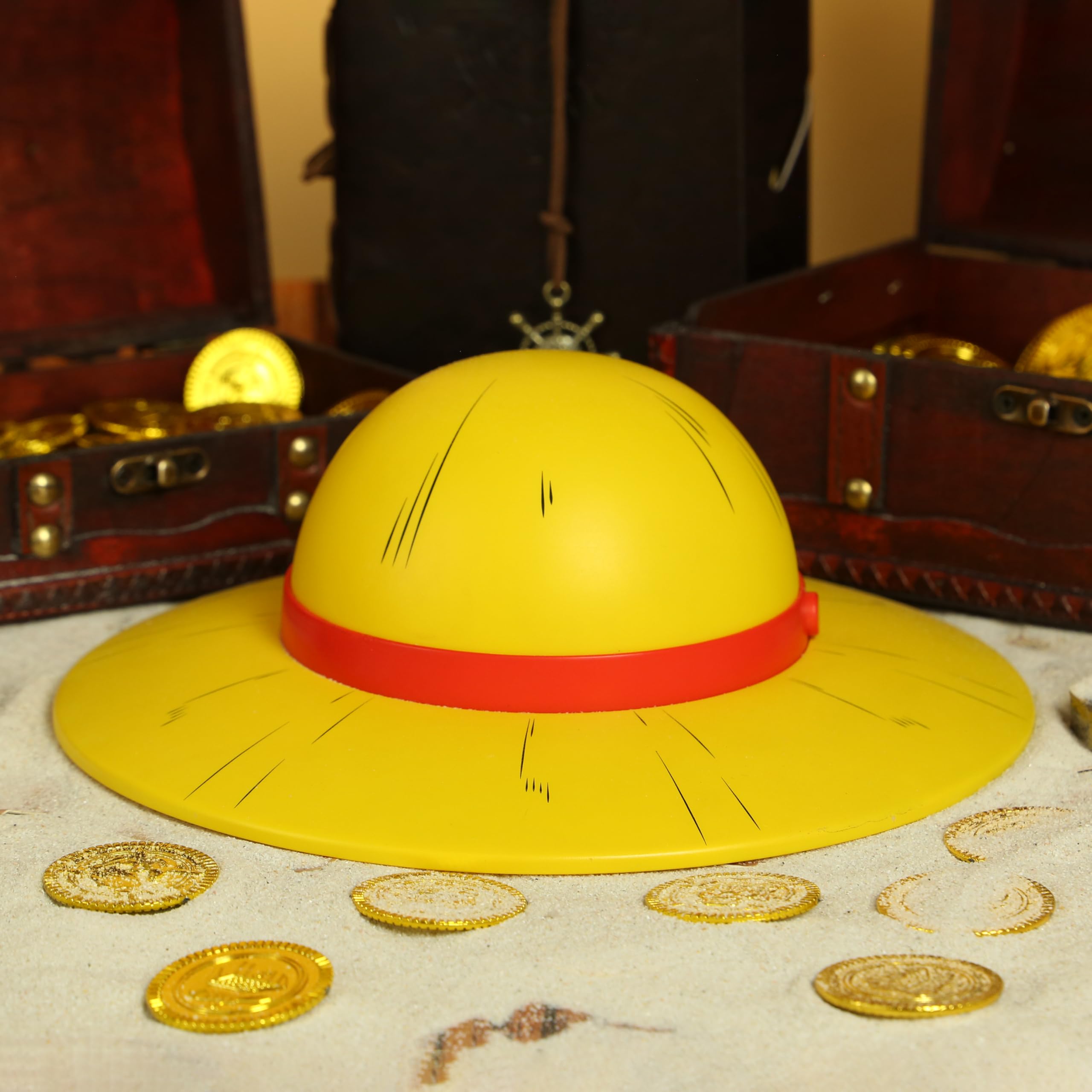 ABYSTYLE Straw Hat Lamp battery-powered versatility for instant mood lighting.