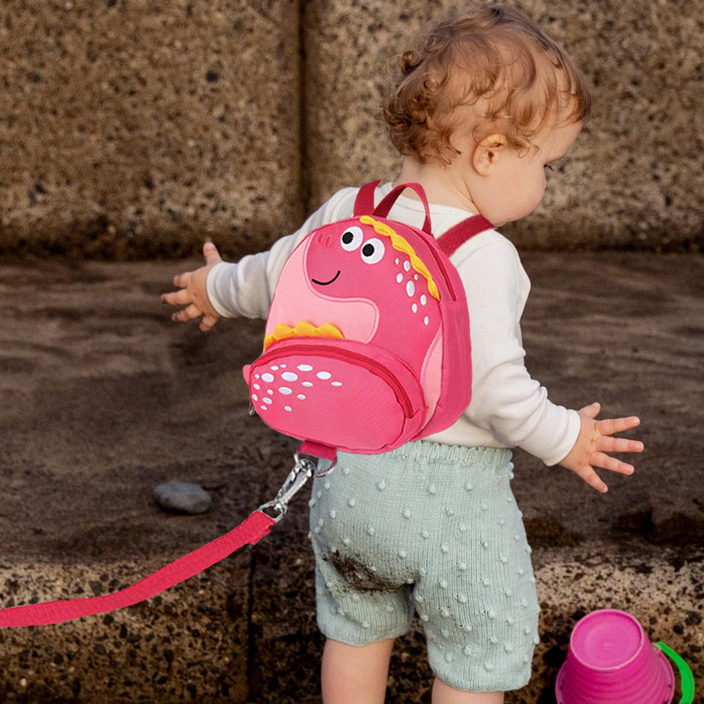 Accmor anti-lost wrist link supports parent-child connection in crowds.