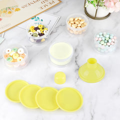 Accmor BPA-free food-grade PP container for safe, reusable storage of formula and snacks.