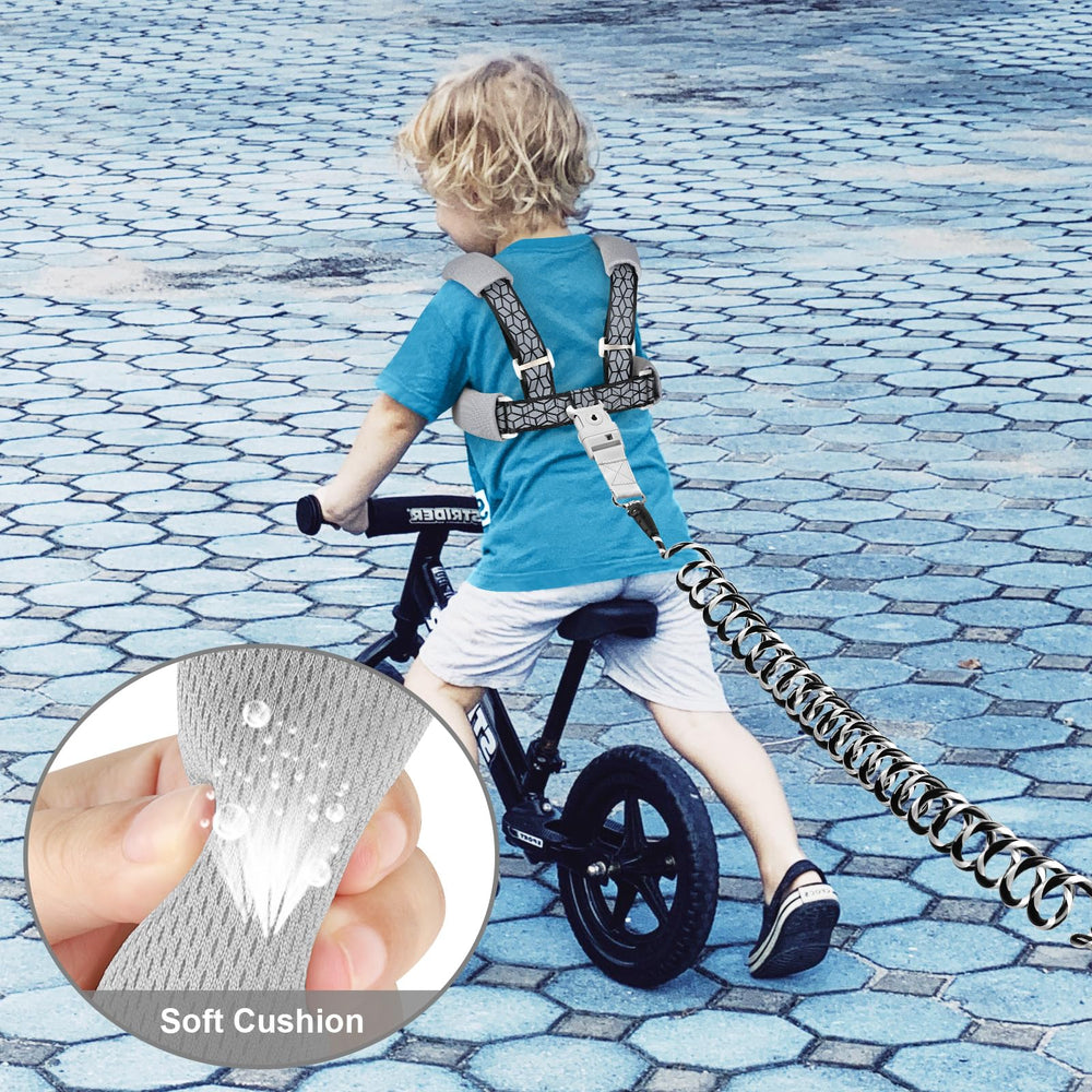 Accmor harness close-up showing soft cotton-nylon fabric for comfort.