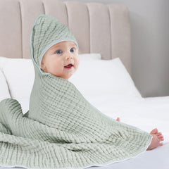 Accmor muslin-cotton-closeup-soft-weave—breathable fabric for gentle drying and baby comfort.