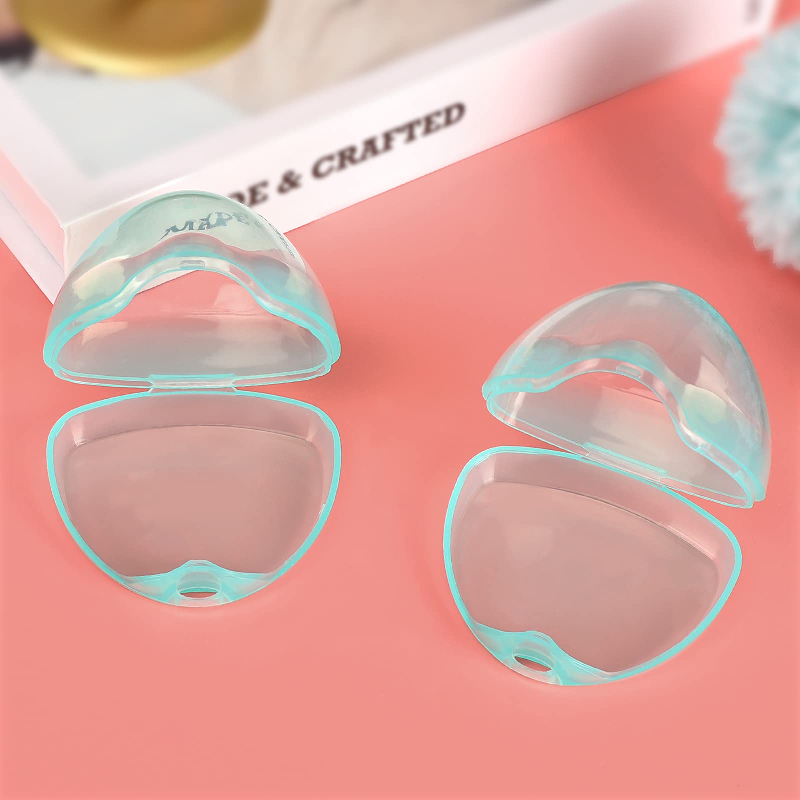 Accmor Pacifier Case easy-to-clean surface—simple wipe-down after use.
