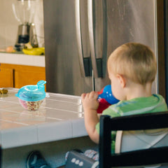Accmor removable lid enables easy filling and quick cleanup.