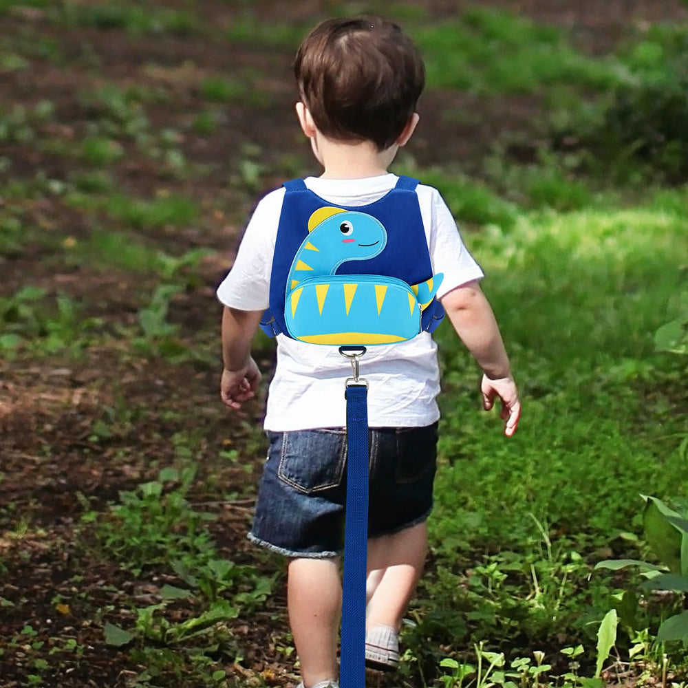 Accmor toddler harness blue adjustable straps adapt to different sizes for a comfortable fit.