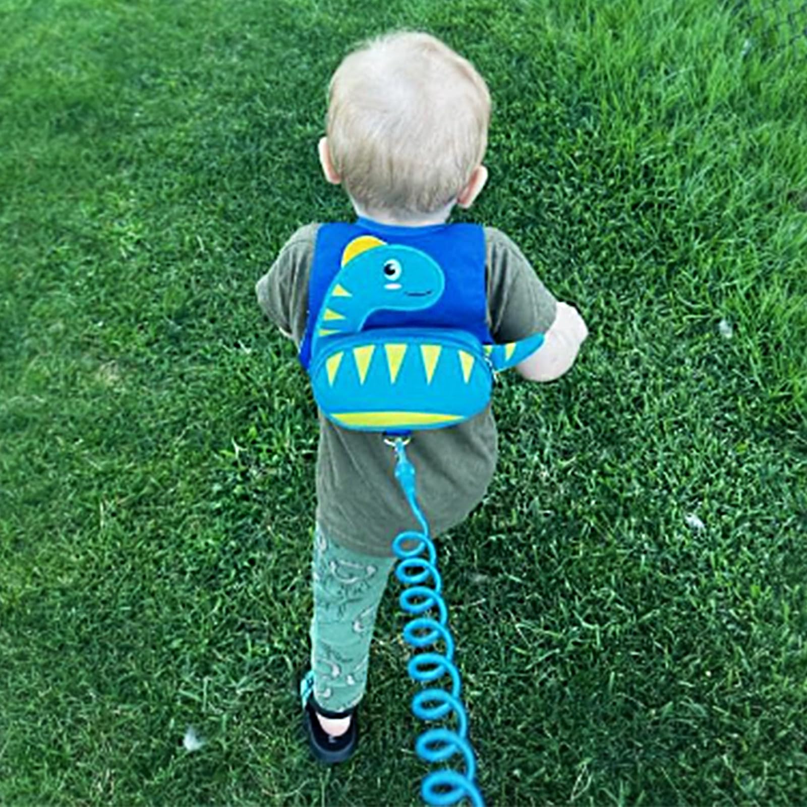 Accmor toddler harness blue breathable mesh back enhances comfort during long outdoor wear.