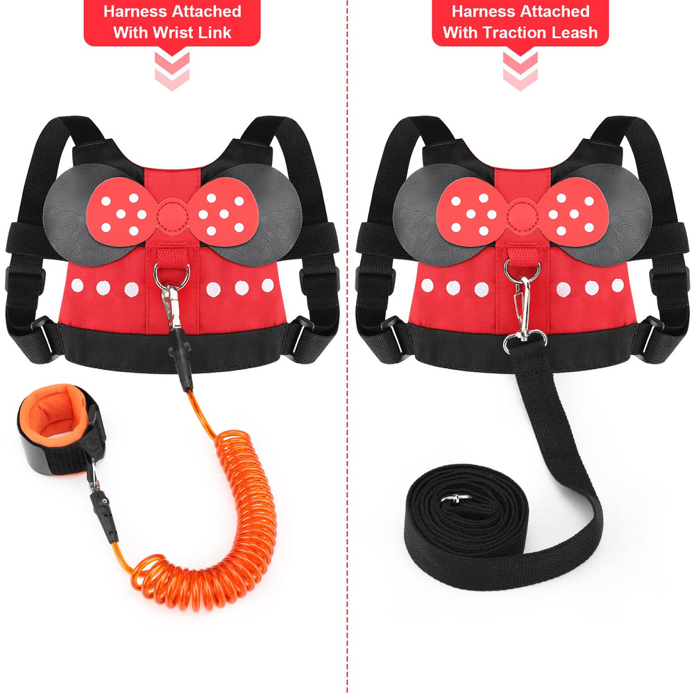 Accmor toddler leash harness close-up of removable metal swivel hook for easy detachment.