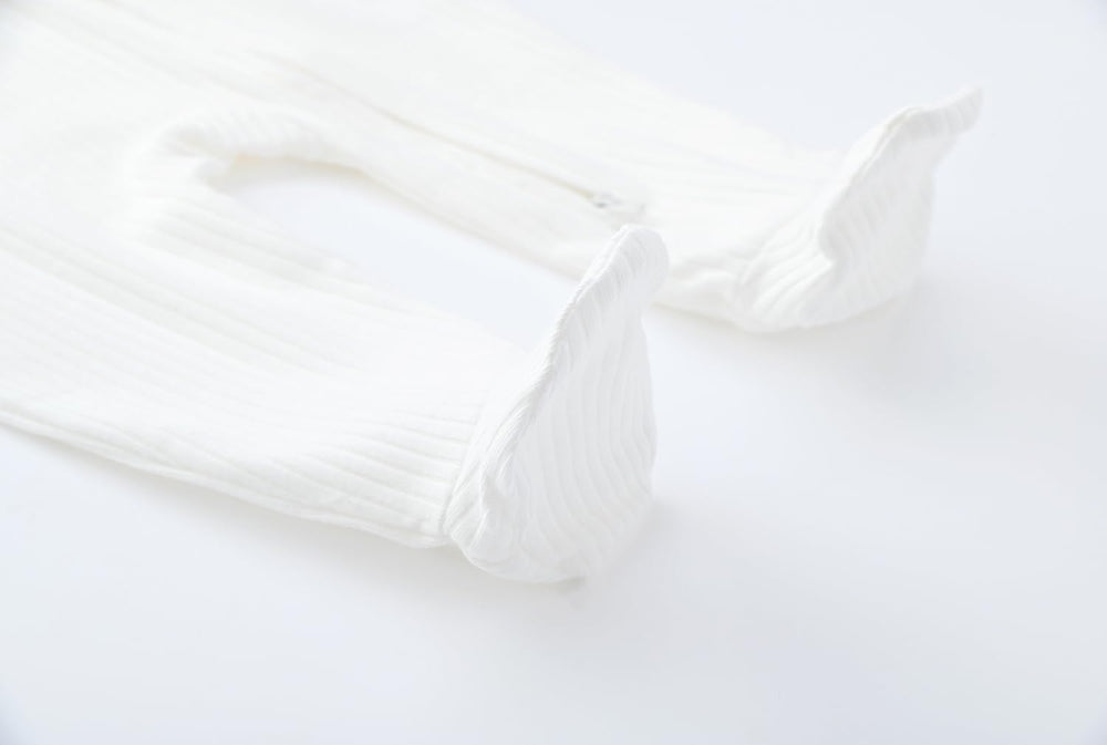 ACESTAR machine-washable baby PJs simplify laundry for busy caregivers.