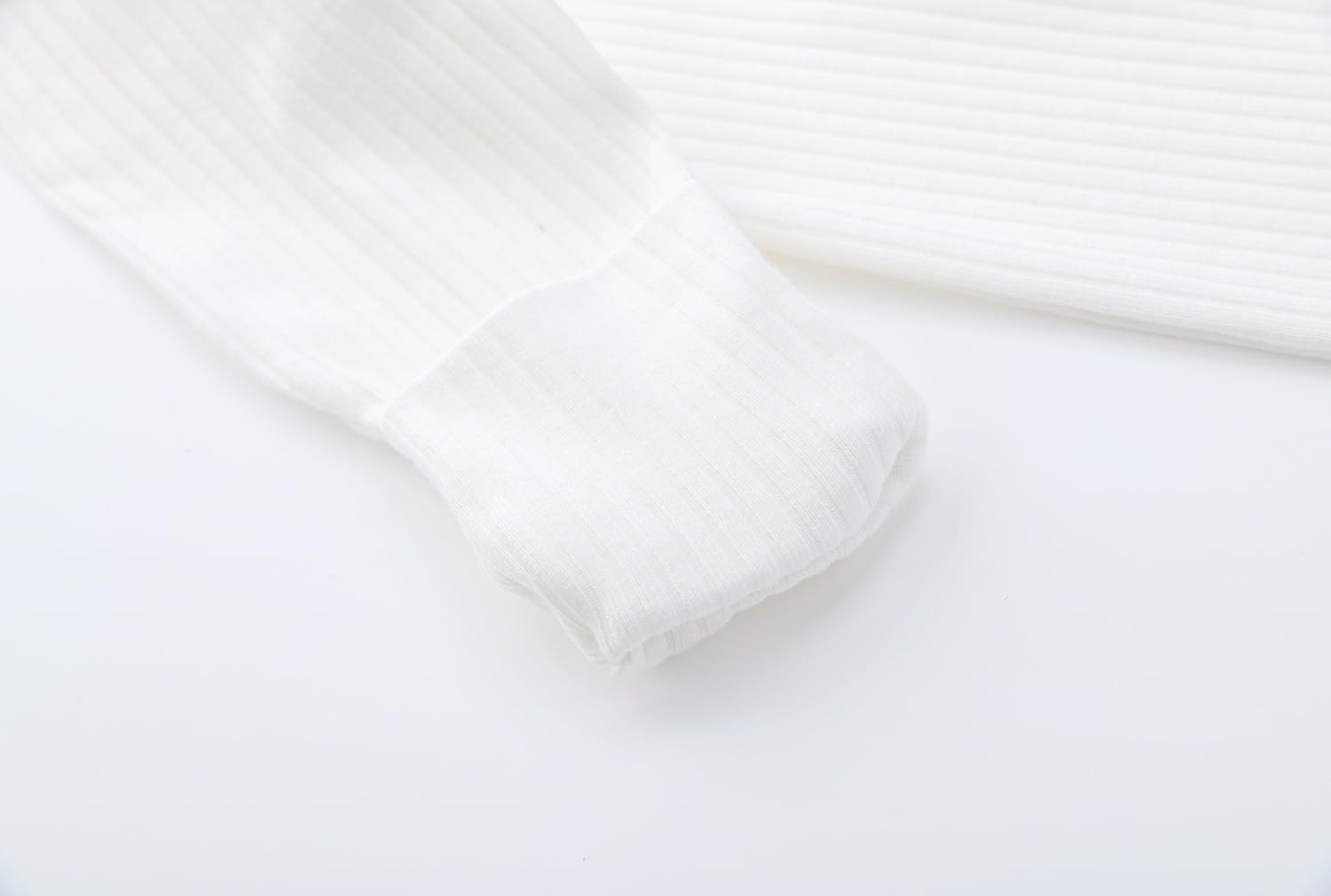 ACESTAR safety neck tab protects delicate skin during dressing.