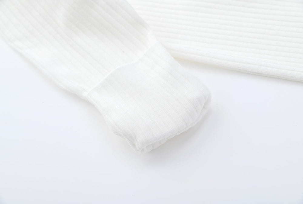 ACESTAR safety neck tab protects delicate skin during dressing.