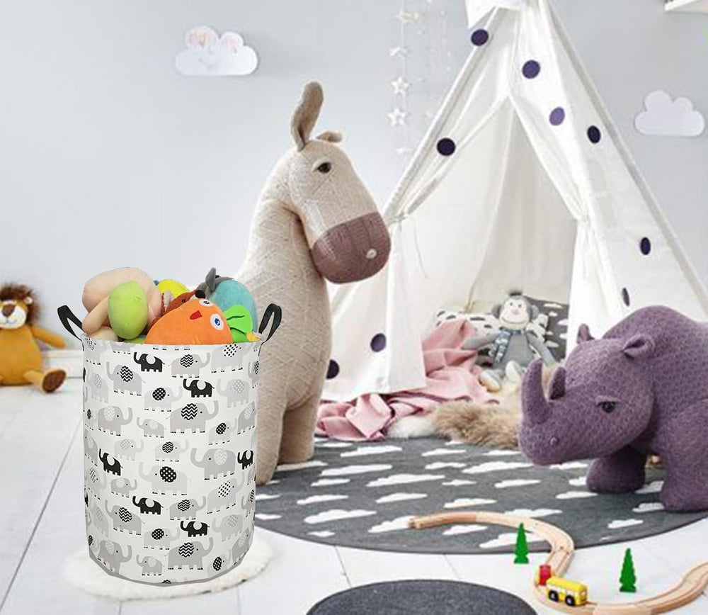ACMUUNI laundry hamper collapsible-design demonstrates lightweight portability and simple storage when not in use.