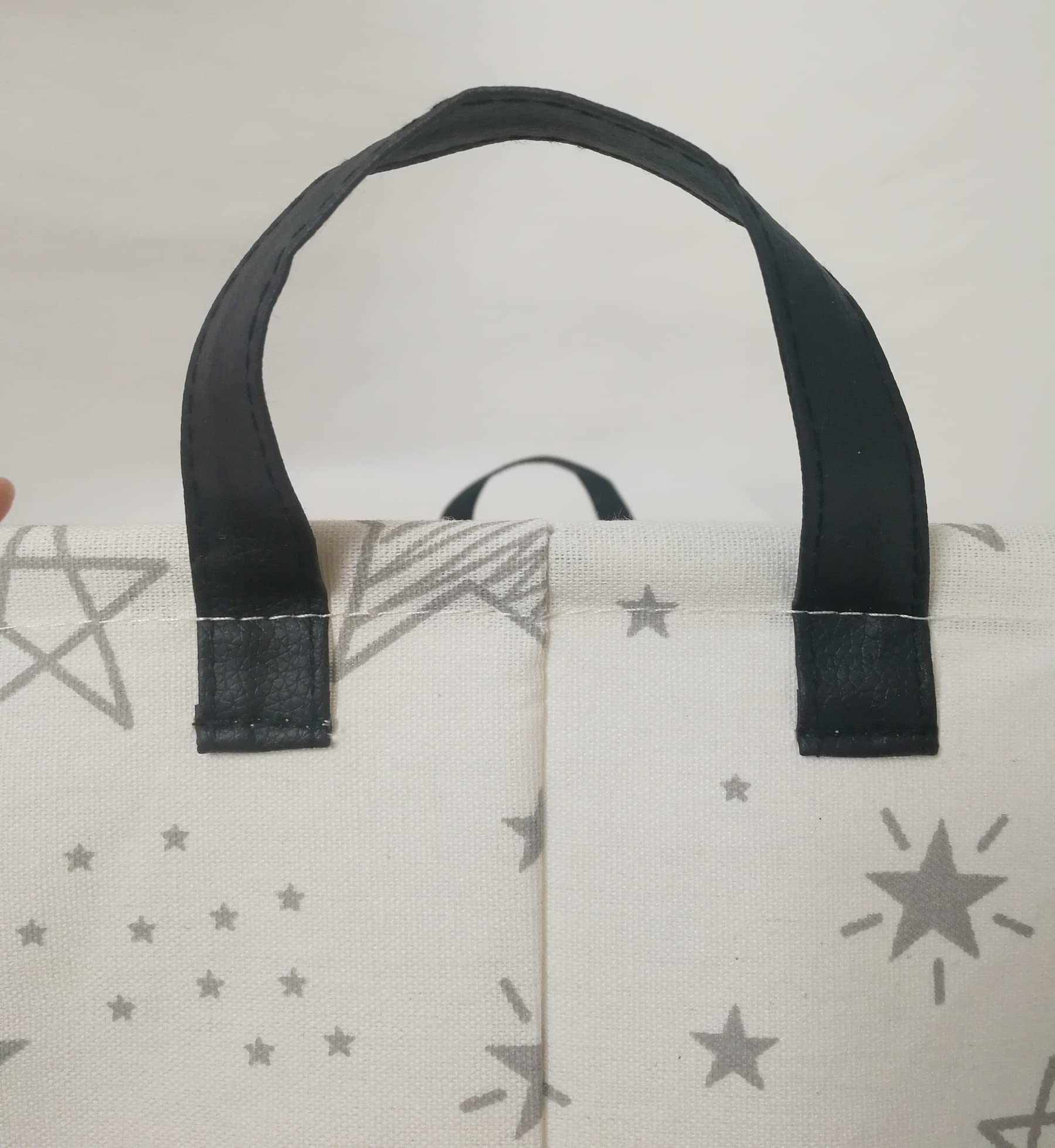 ACMUUNI modern-design storage bin blends with home decor while organizing.