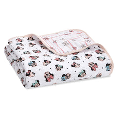 aden + anais Dream Blanket front-view highlights breathable muslin softness for cozy baby naps.