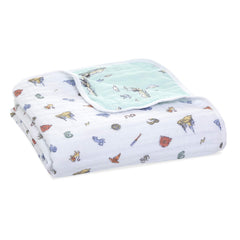 aden + anais Dream Blanket close-up shows the soft muslin weave for breathable comfort.