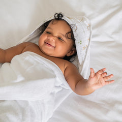 aden and anais Essentials hooded towel Country Floral hood detail, soft muslin lining warms baby's head