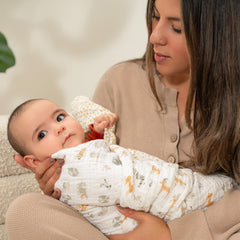 aden + anais muslin swaddle closeup shows soft, pre-washed fabric ideal for delicate skin
