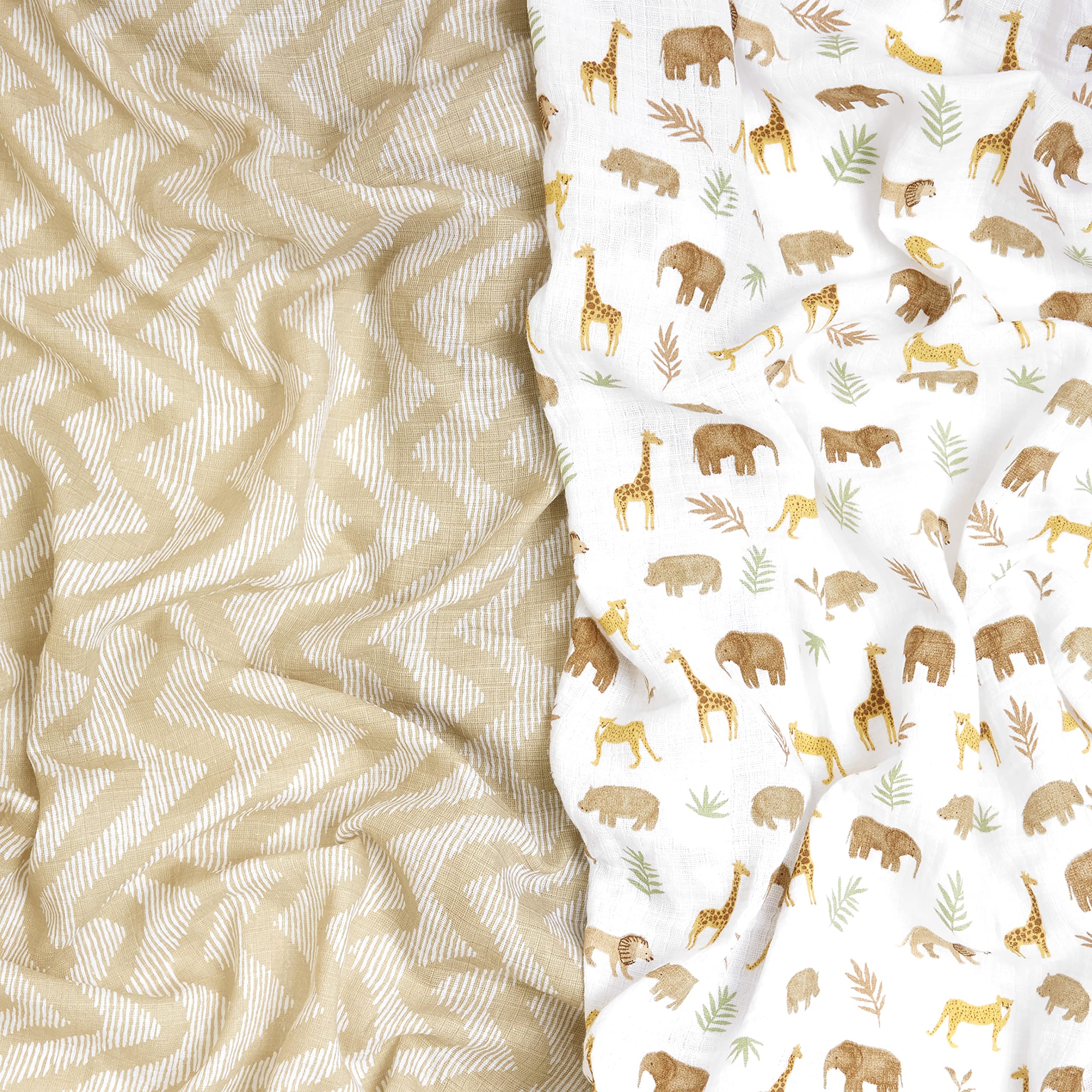 aden + anais Essentials two-pack packaging highlights convenient, gift-ready set.