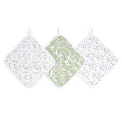 aden + anais Essentials Washcloth 3-Pack flatlay highlighting gentle muslin for baby cleanup