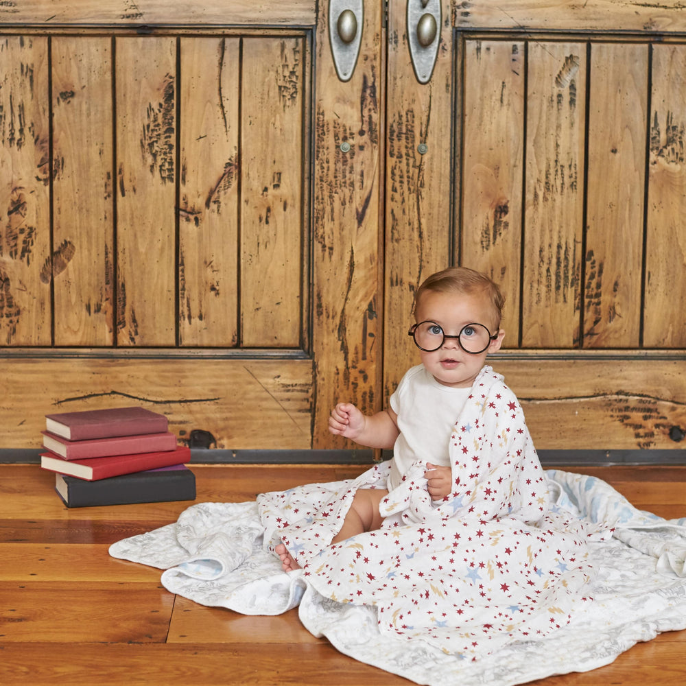 aden + anais Harry Potter swaddle four-pack makes a thoughtful baby gift set.