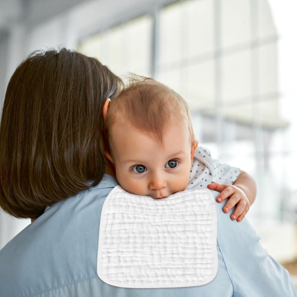 AIDEA newborn essentials set offers breathable, gentle design for bath time.
